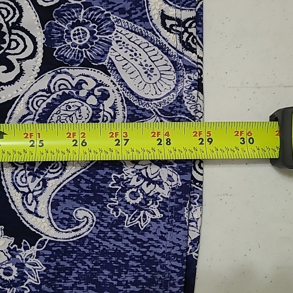 New Directions Navy Blue & White Paisley Print V-neck Blouse size 3X - Picture 7 of 8